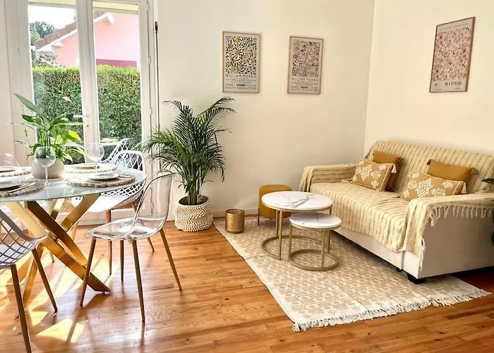 Vakantiehuis Maison Bobochic Parking Et Jardin By Art De Voyager *