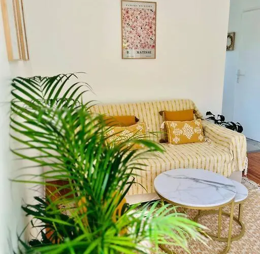 Vakantiehuis Maison Bobochic Parking Et Jardin By Art De Voyager *